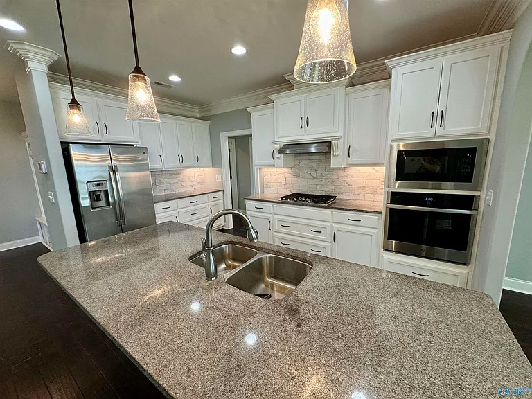 6342 Central Park Ln — Photo 12