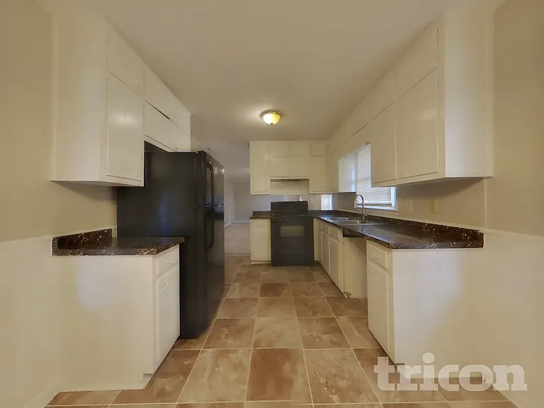 3842 Wesley Dr — Photo 6