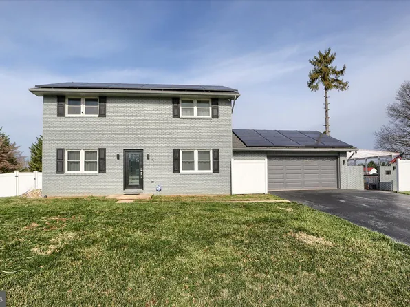 11 Stafford Dr, Palmyra, PA 17078