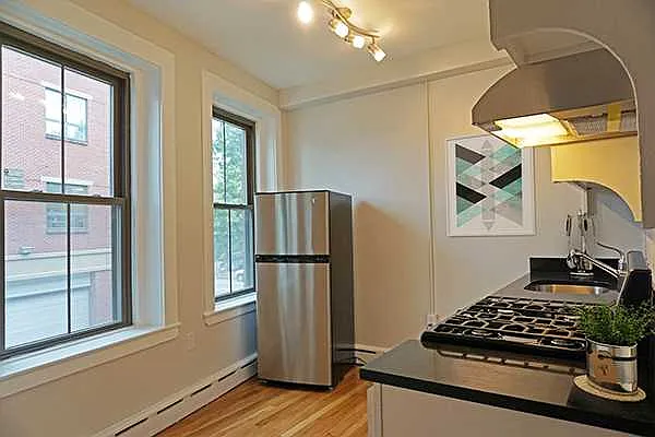 2 bed, $2,900 — Photo 2