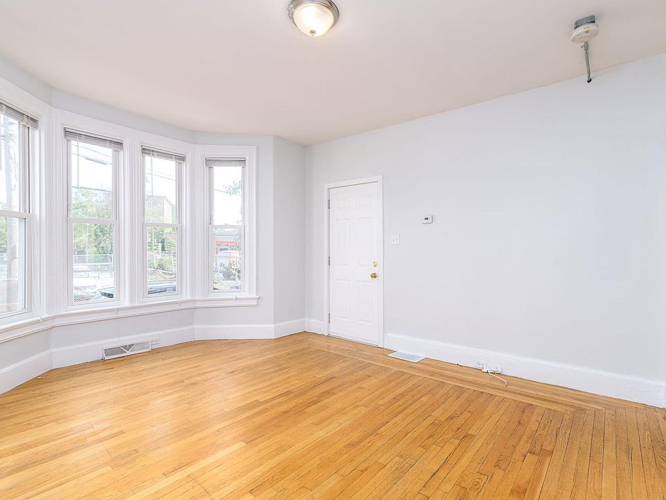 1st image of 24 Africa St APT 1