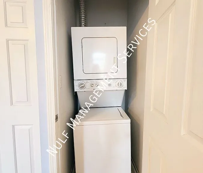 4929 Butler St #1 — Photo 7