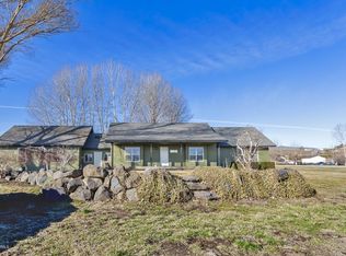 251 Knoll Rd, Yakima, WA 98908