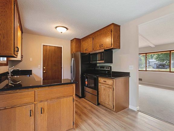4th image of 3819 Lodestone Ln