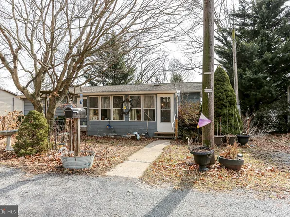 221 Apple Ridge Rd, Loysville, PA 17047