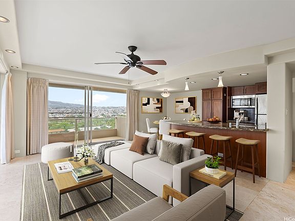3rd image of 240 Makee Rd APT 12C