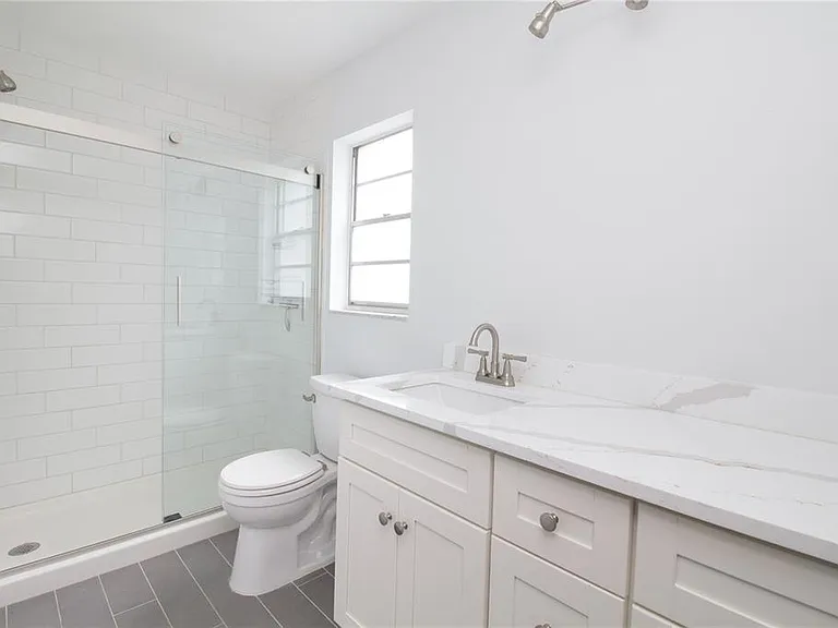 1115 Rue Des Chateaux #1A — Photo 15
