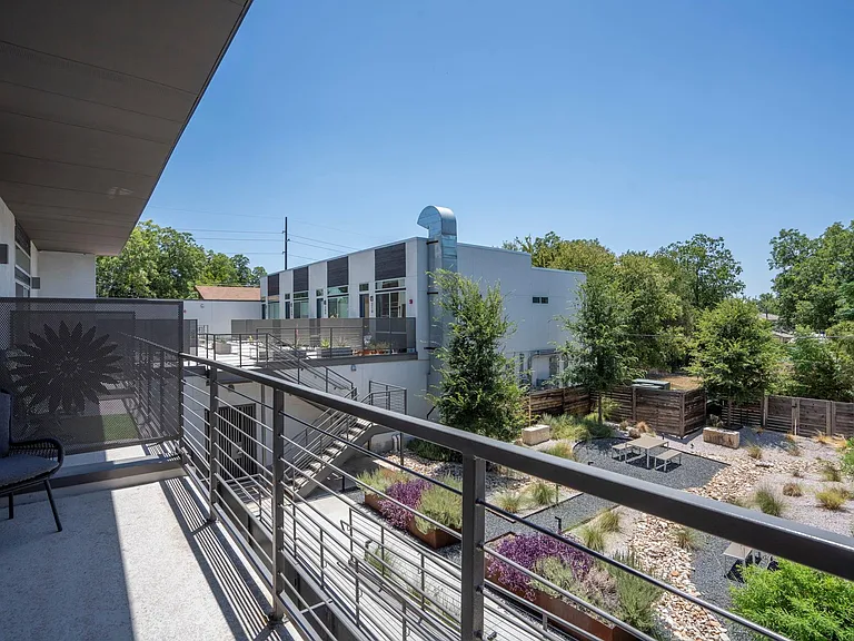 1701 E M L King Jr Blvd #105 — Photo 27