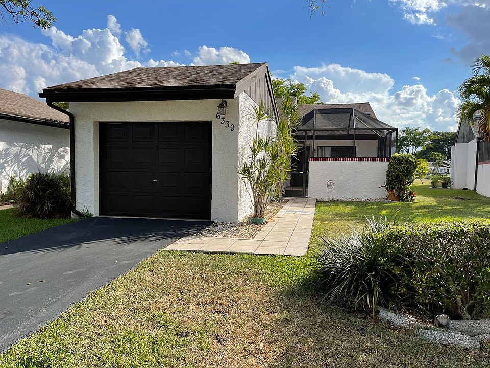 1st image of 6339 Pinehurst Cir W #E35