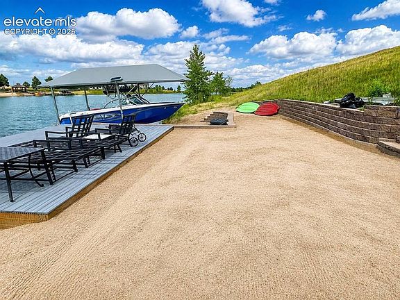 3rd image of 7014 Nautique Cir