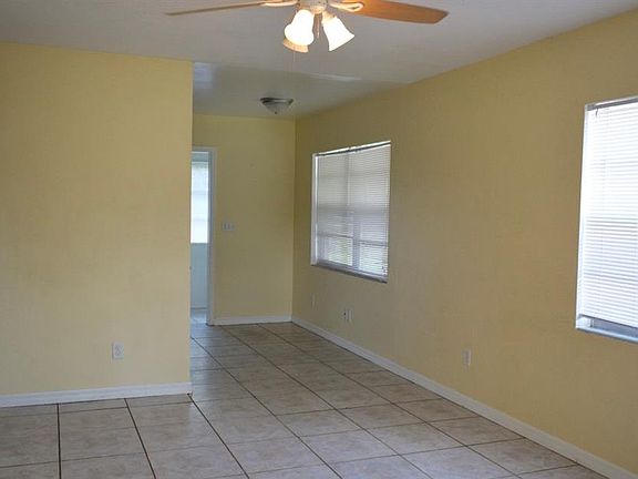 5th image of 1236 Woodland Ave