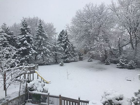 2nd image of 735 Columbine Ct
