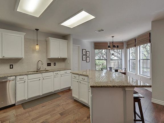 4th image of 1514 Shady Creek Trl
