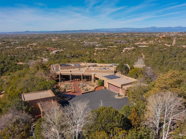 111 Barranca Rd, Santa Fe, NM 87501