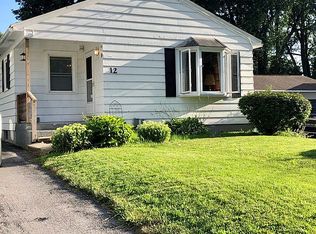 12 Van Duyne Ave, Auburn, NY 13021