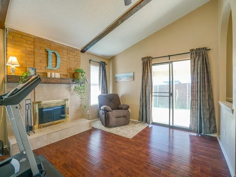 3228 Delaford Dr — Photo 15