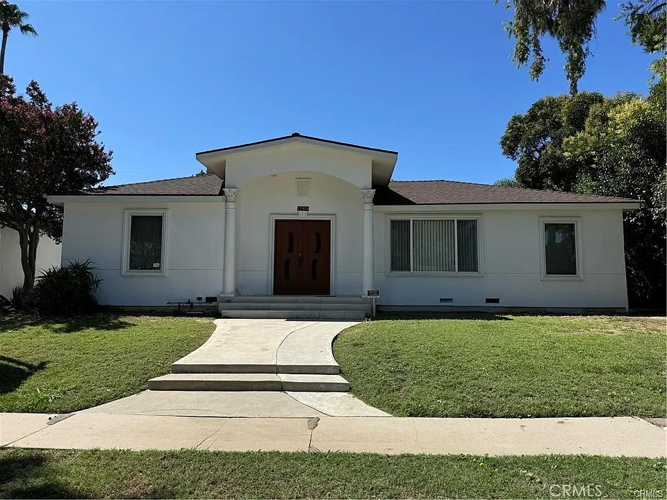 17404 Martha St