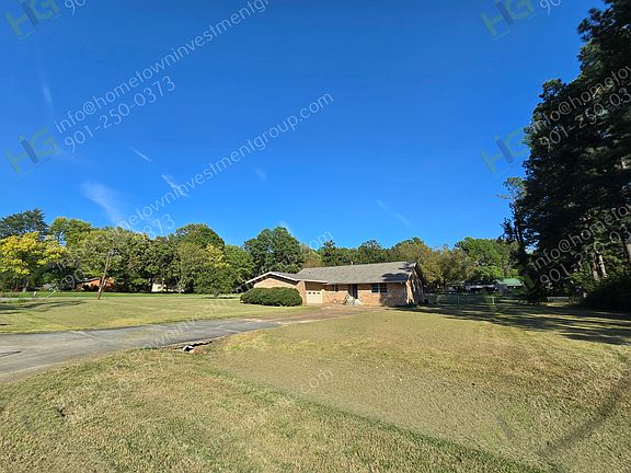3rd image of 6584 Willowbrook St