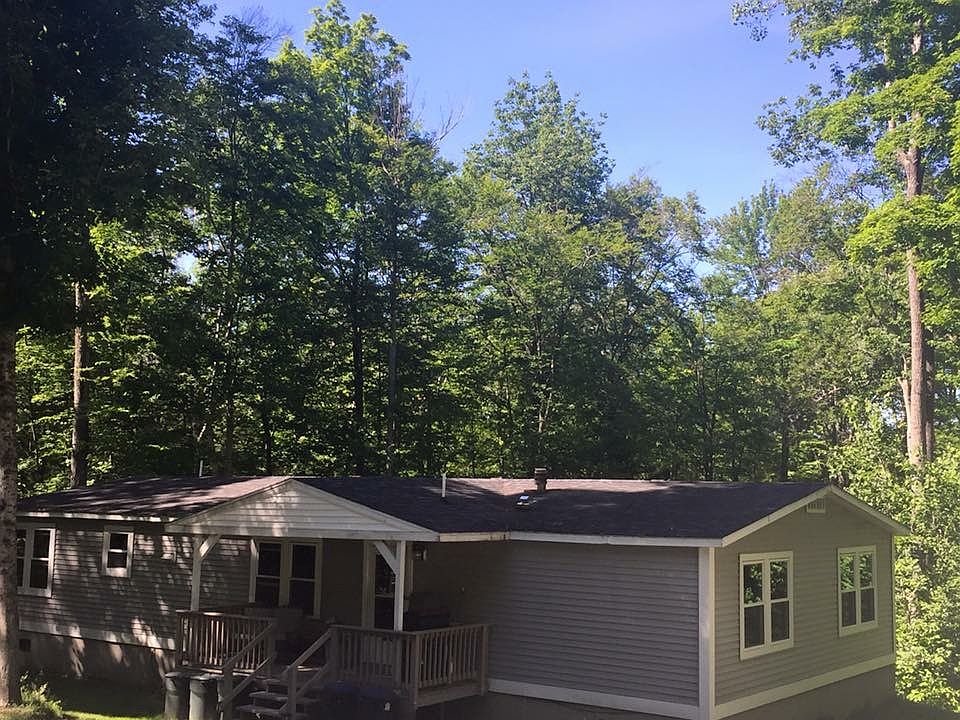 Front view from the driveway