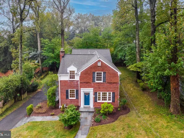 1307 Tracy Pl, Falls Church, VA 22046