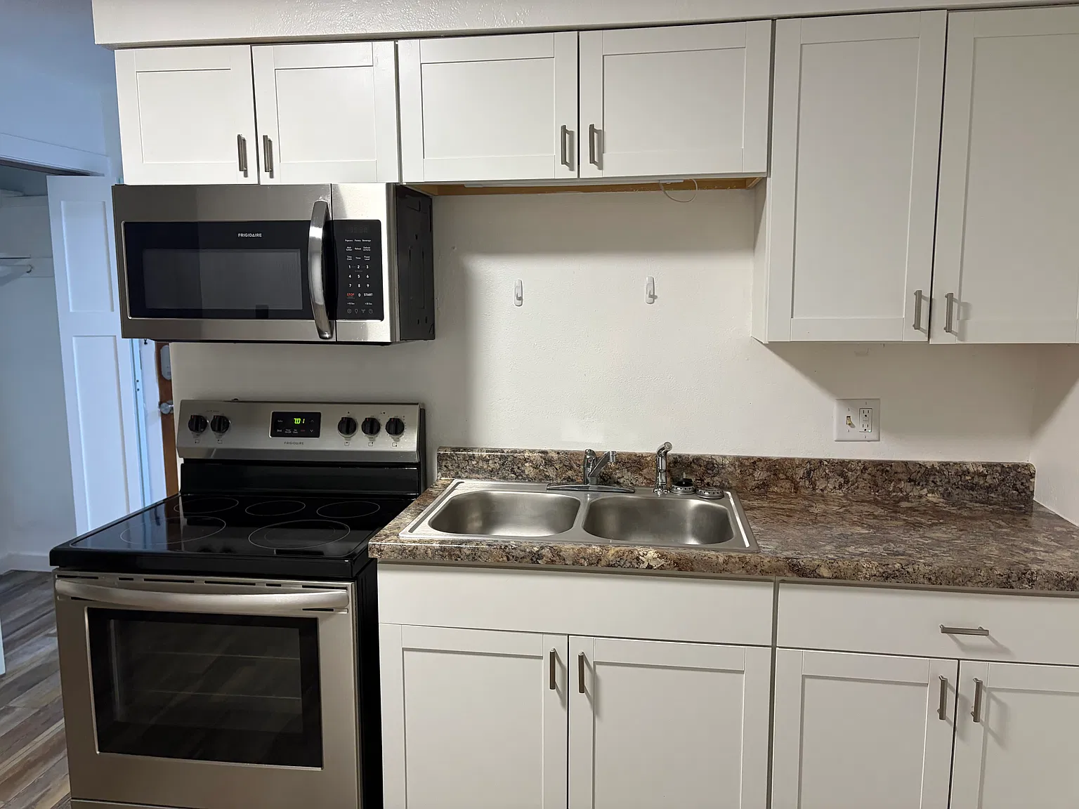 1 bed, 800 sqft, $800 — Photo 2