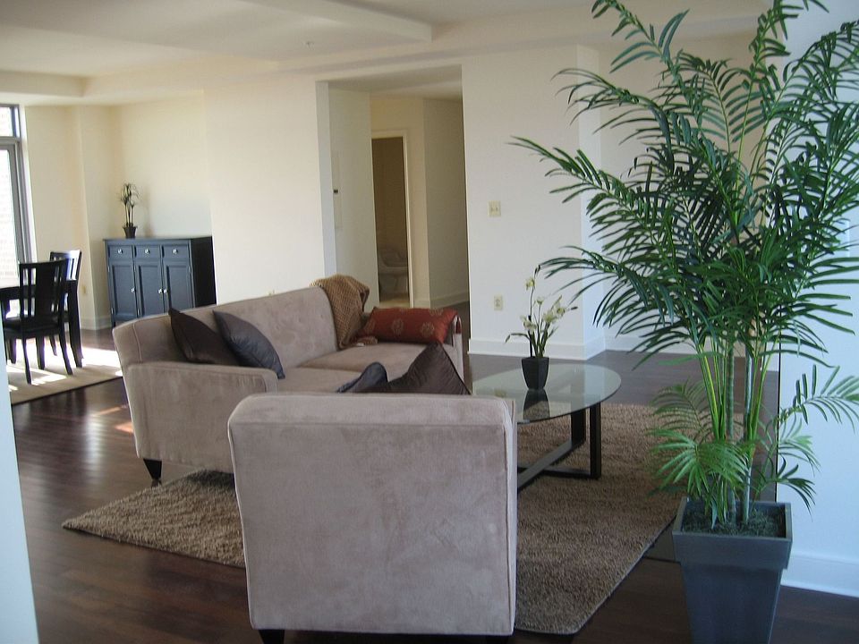 1st image of 675 S President St Unit 2805