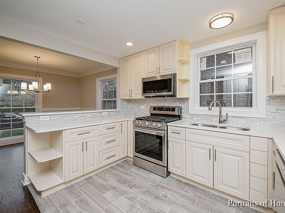 4th image of 6512 N Kimball Ave