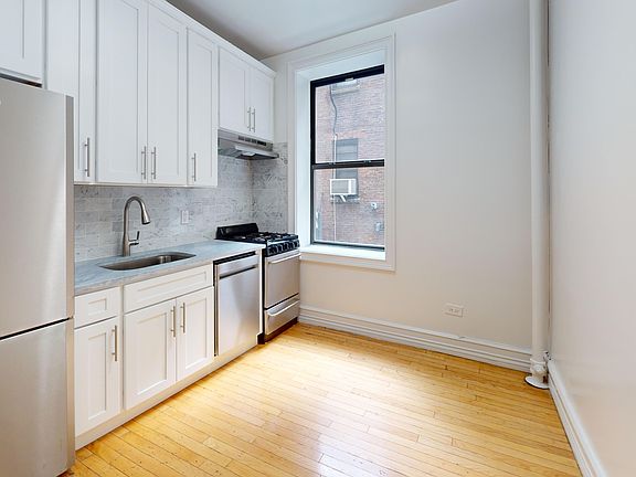 5th image of 245 W 51st St APT 208