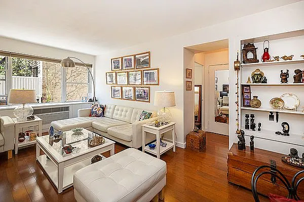 130 E 63rd St APT 3-F photo 1