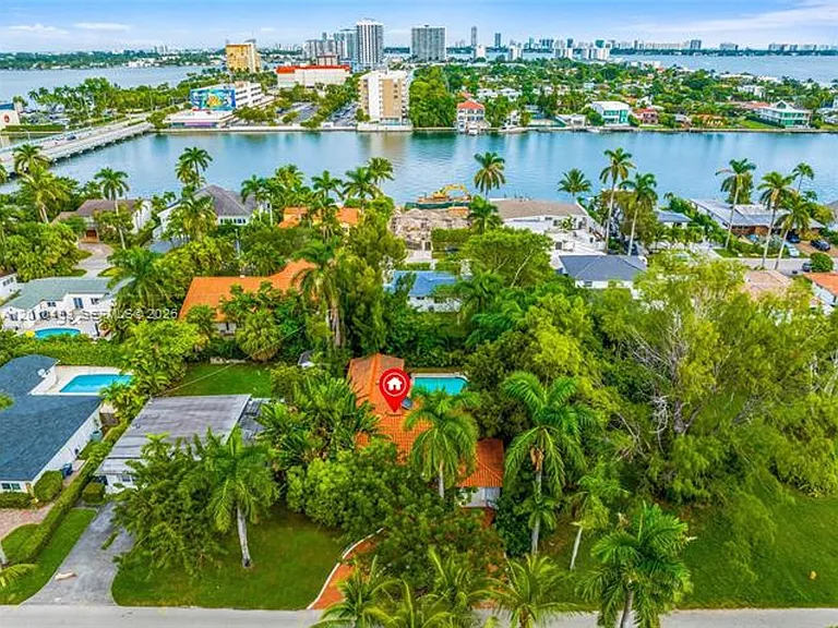 7711 Coquina Dr — Photo 45