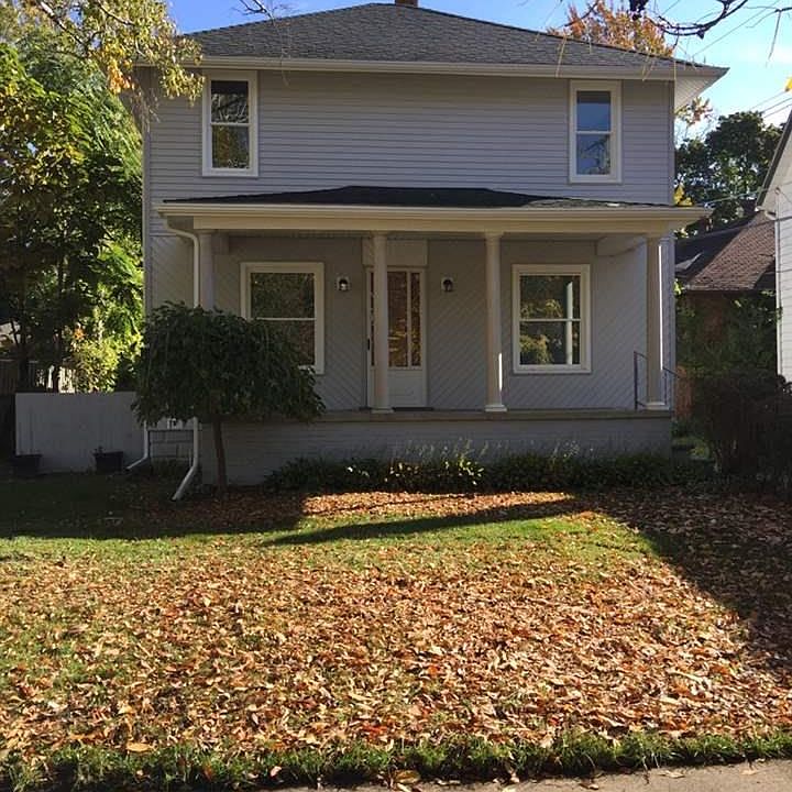 1st image of 32 Grove Park St