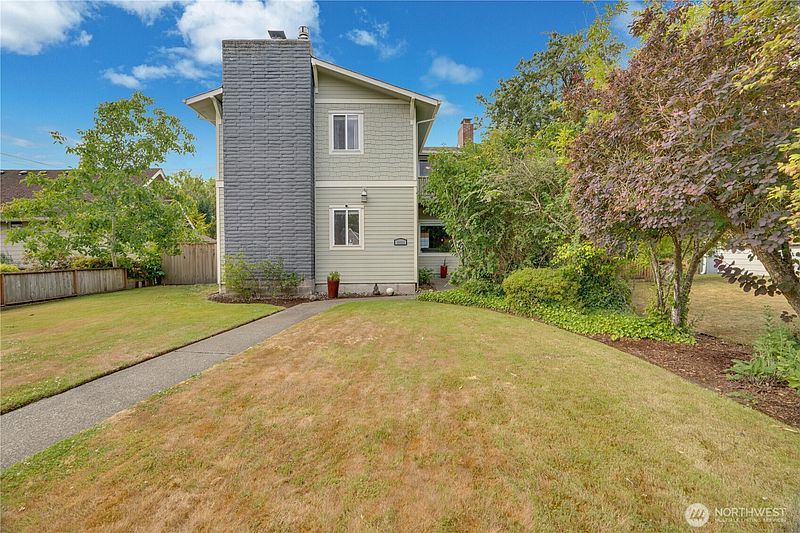 3rd image of 4408 N 9th Street