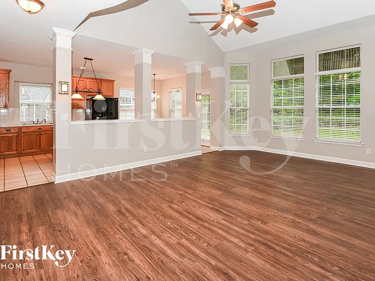 5611 Branthurst Dr — Photo 3