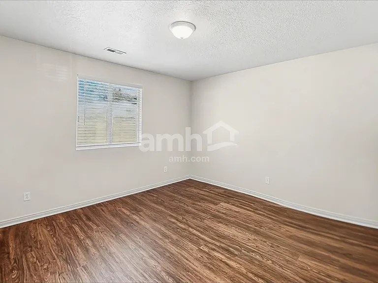 1370 N General Dr — Photo 14