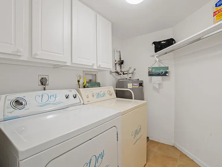 950 Lavers Cir #F307 — Photo 20