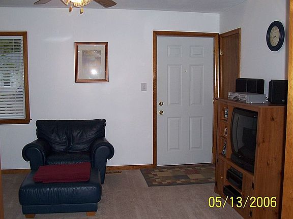 4th image of 27819 Dartmouth St