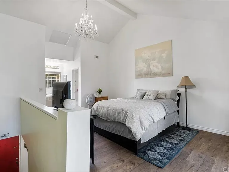 12555 Euclid St #33 — Photo 6