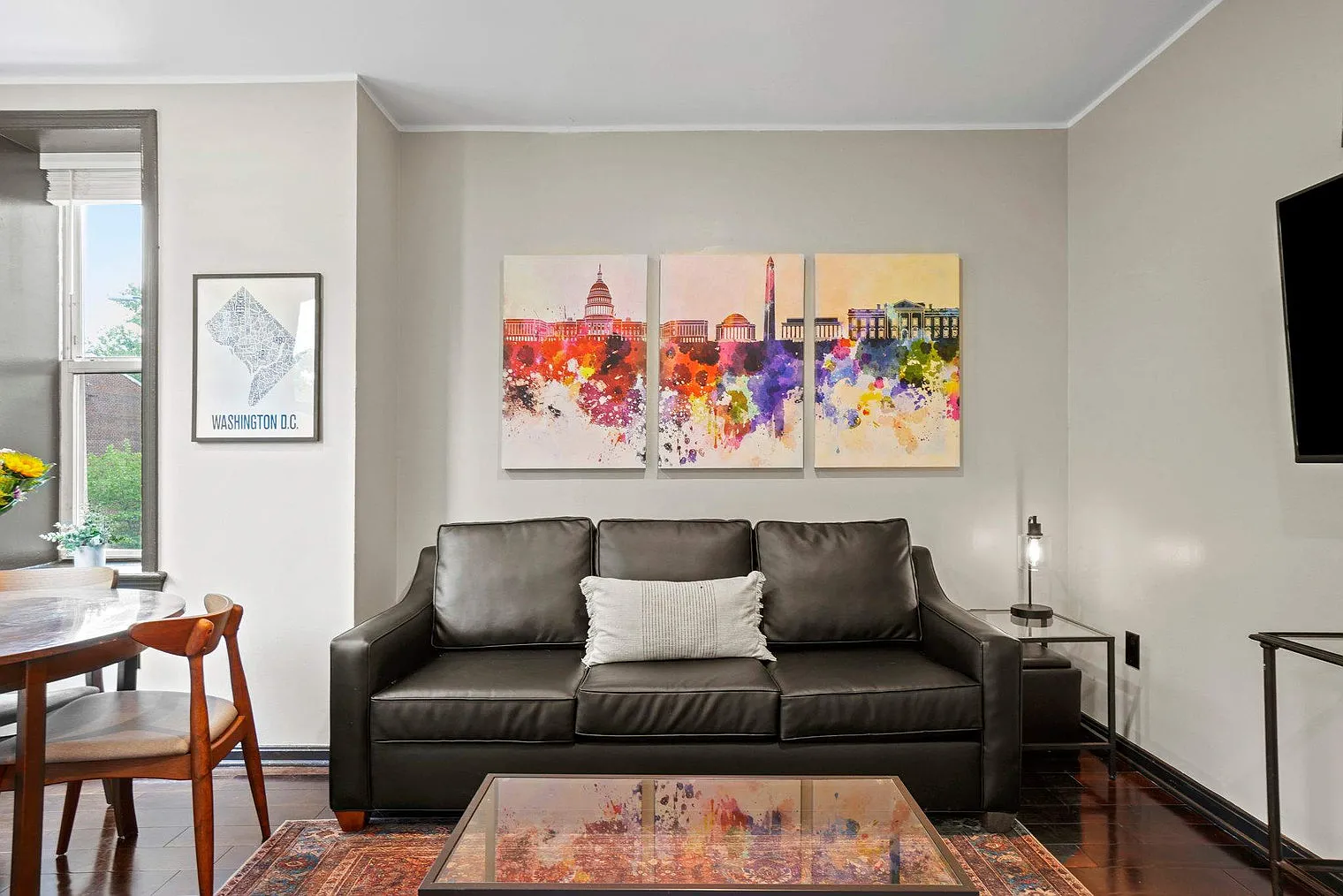 1 bed, 1.0 bath, 990 sqft, $3,540 — Photo 4