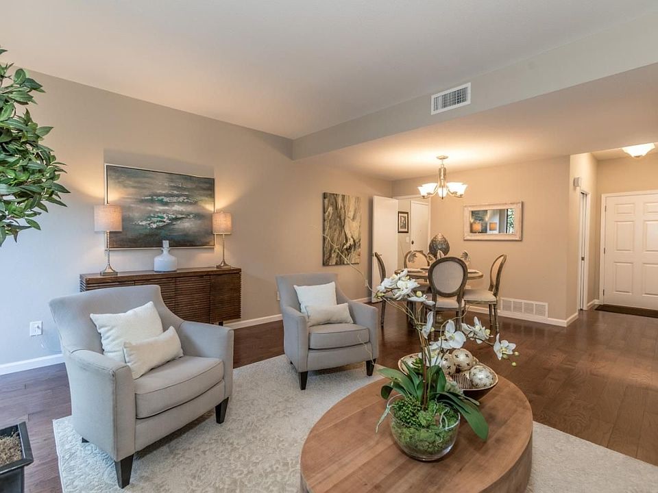 1st image of 1055 Pine St #4