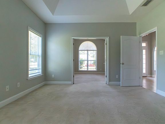 2nd image of 3729 Kingston Ct