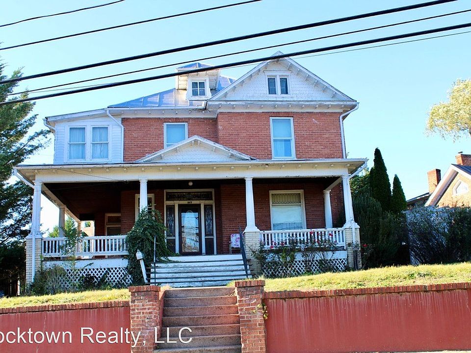 1st image of 217 Old South High St #10463412