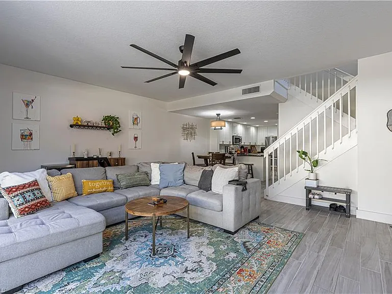 28572 Alessandria Cir SW — Photo 2