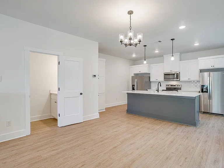 2341 Benbrook Blvd — Photo 60
