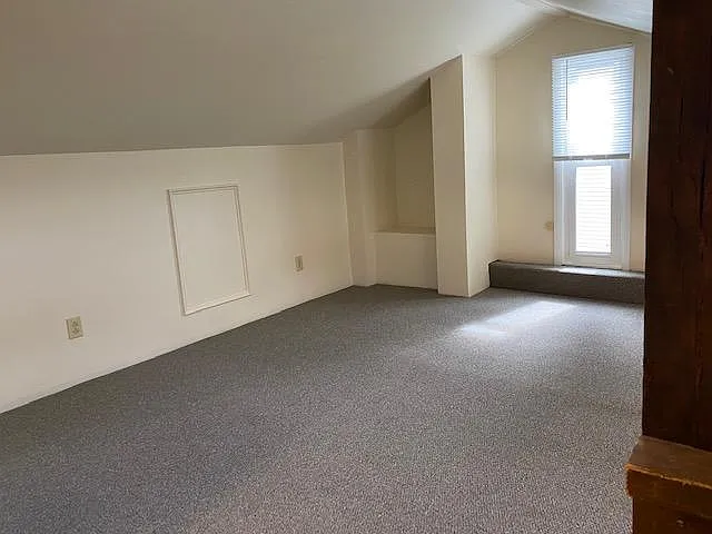 229 Pawling Ave — Photo 6