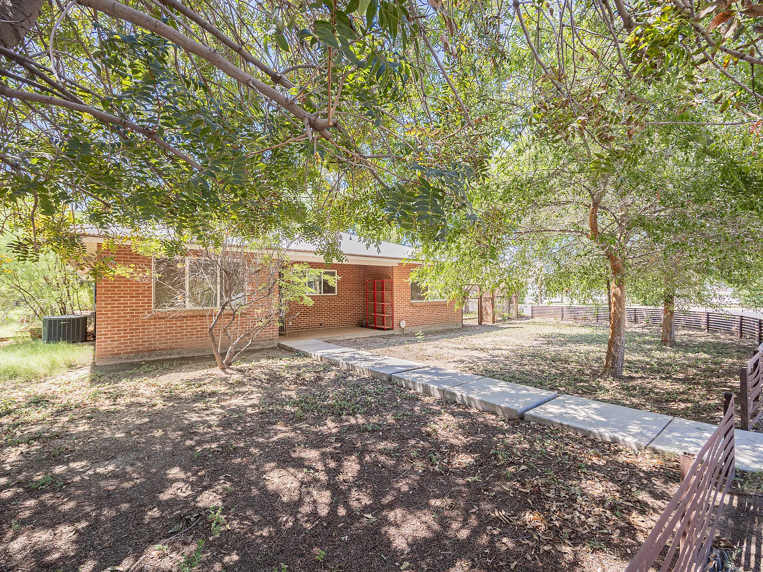 351 E Encanto Drive, Tempe Az — Photo 3