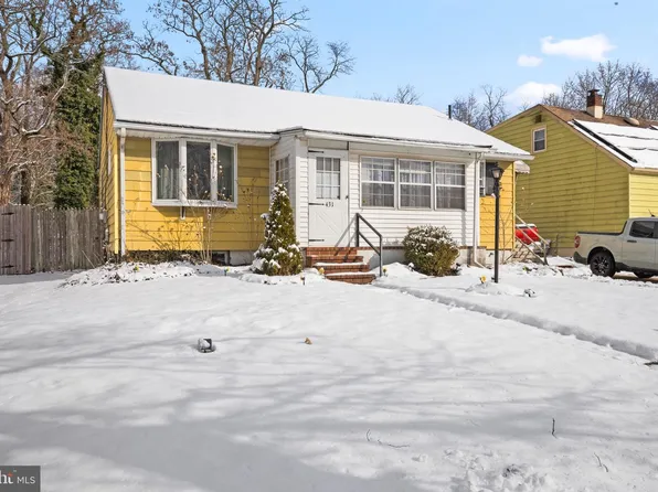 431 Independence Dr, Burlington, NJ 08016