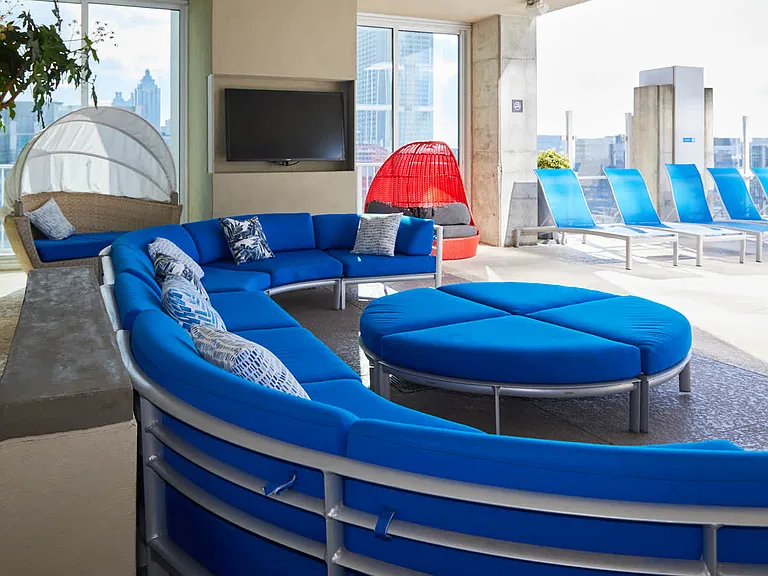 Poolside Lounge