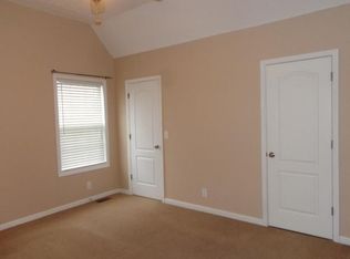 2754 Ridgepole Dr, Clarksville, TN 37040