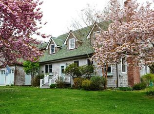38 Cedar Point Ln, Sag Harbor, NY 11963