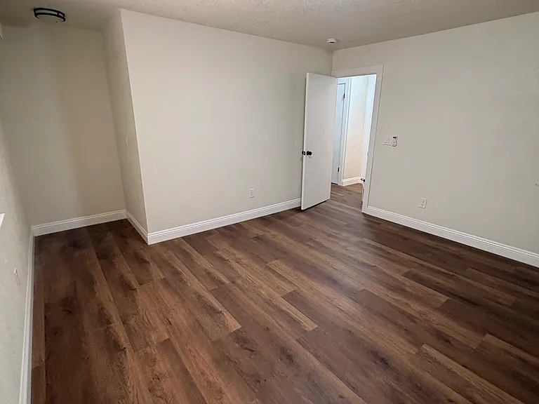2926 Piazza Ct #1 — Photo 32